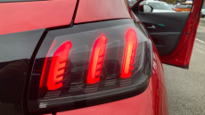 Peugeot 208 1.2 PureTech 100 Allure Premium 5dr Petrol Hatchback